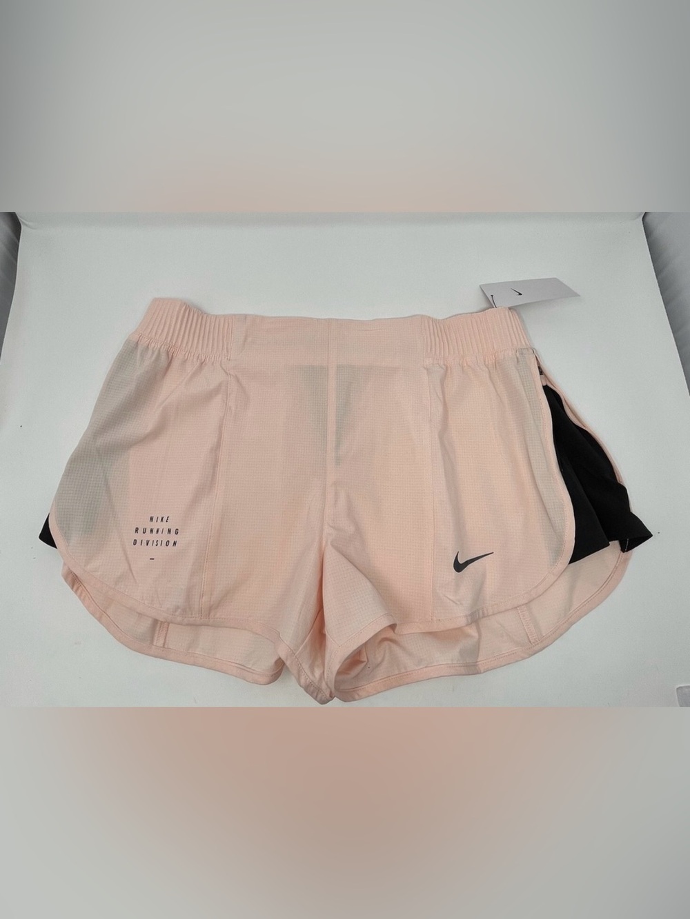 Nike Women's Dri-FIT Run Division Tempo Luxe Running Shorts Pale Coral NWT